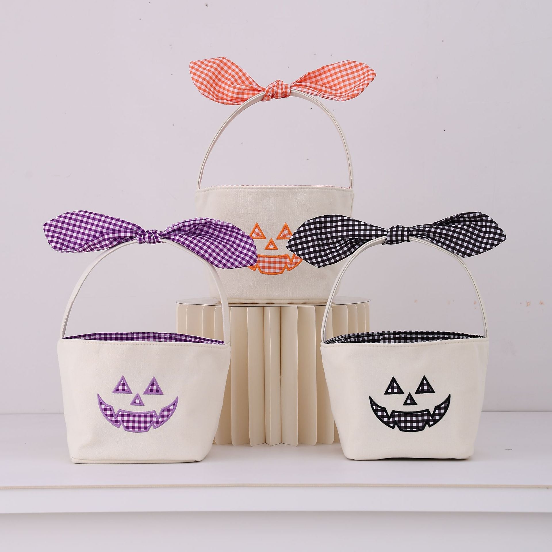 Halloween Candy Basket Candy Bucket Large Halloween Carry Candy Gift Bag DIY Wholesale Mixed Batch