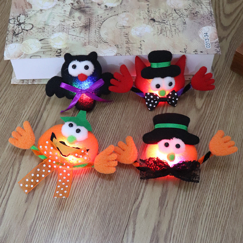 Halloween Decorative Pumpkin Bat Light-Up Pin Party Accessory Gift for Halloween Celebration