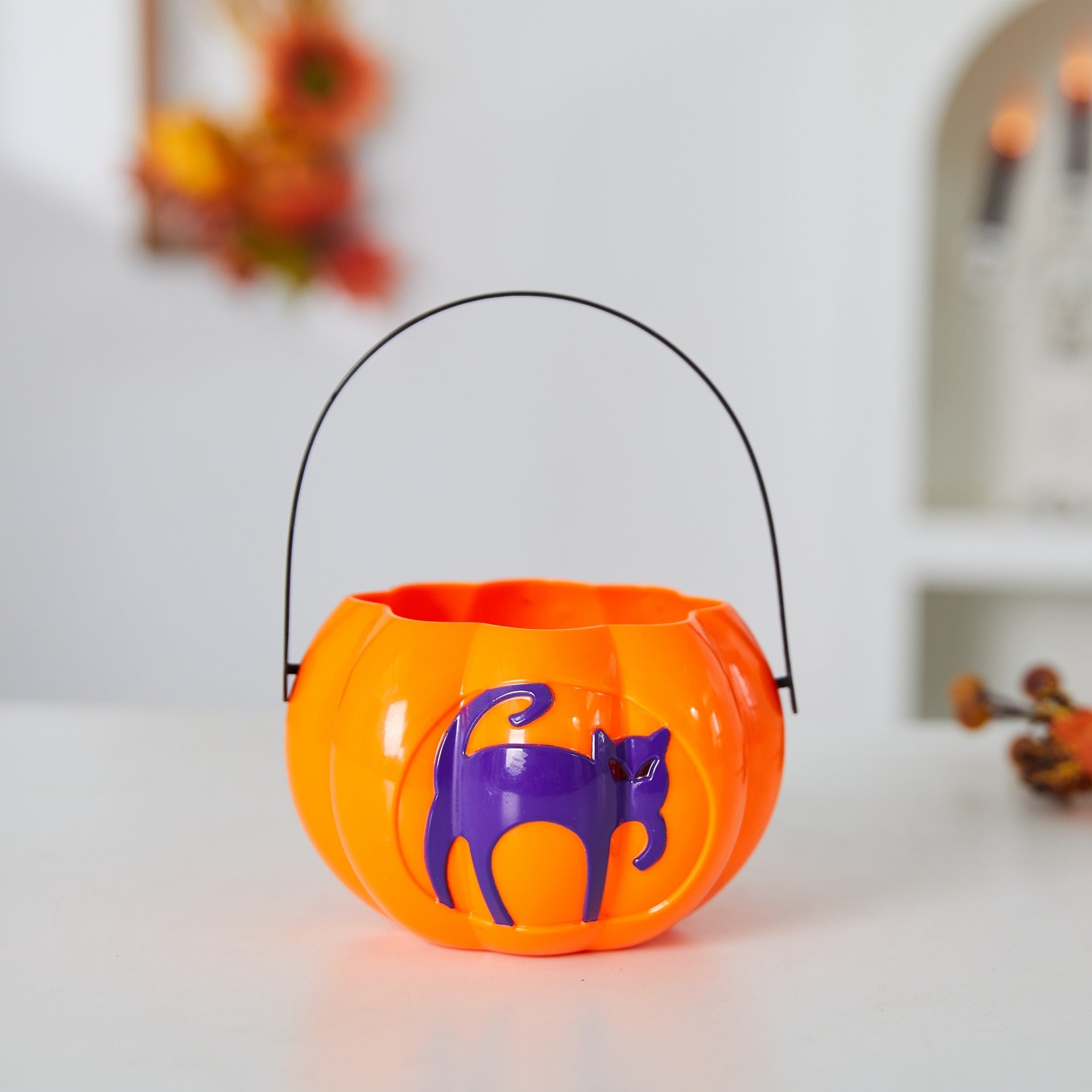 Halloween Pumpkin Lantern Glow-in-the-Dark Pumpkin Handheld Lantern for Kids, Kindergarten Children's Portable Lantern, Pumpkin Bucket Candy Container